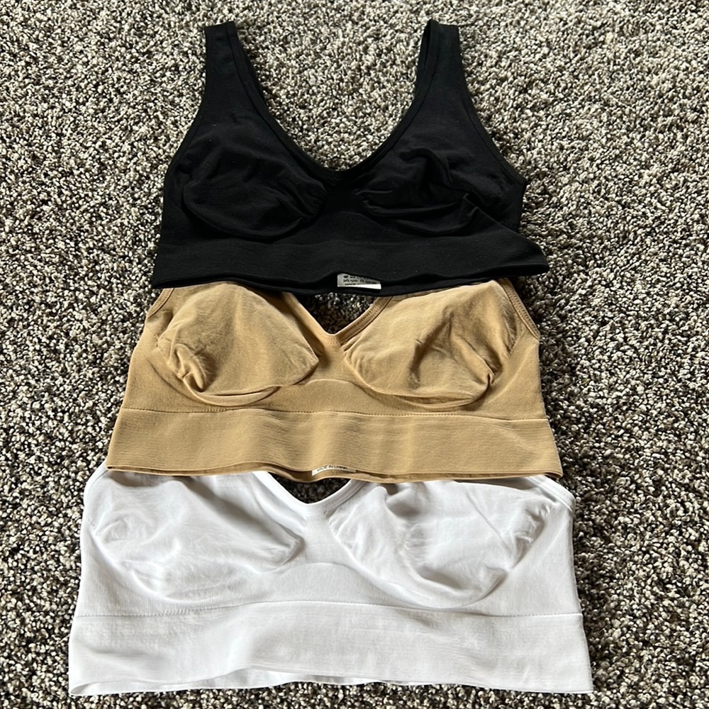 NWT 3 seamless bra set of 3